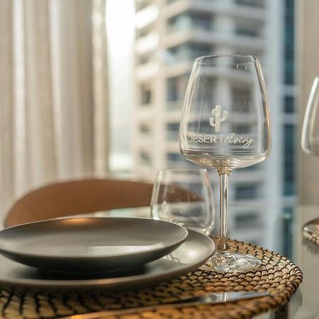 Desert Living Luxury Condo - Jumeirah Living Marina Gate ドバイ エクステリア 写真