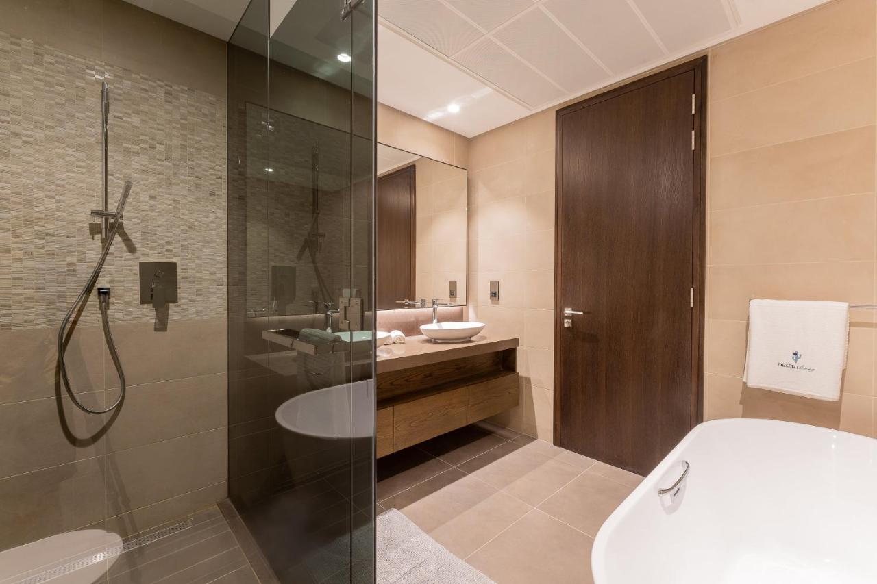Desert Living Luxury Condo - Jumeirah Living Marina Gate ドバイ エクステリア 写真