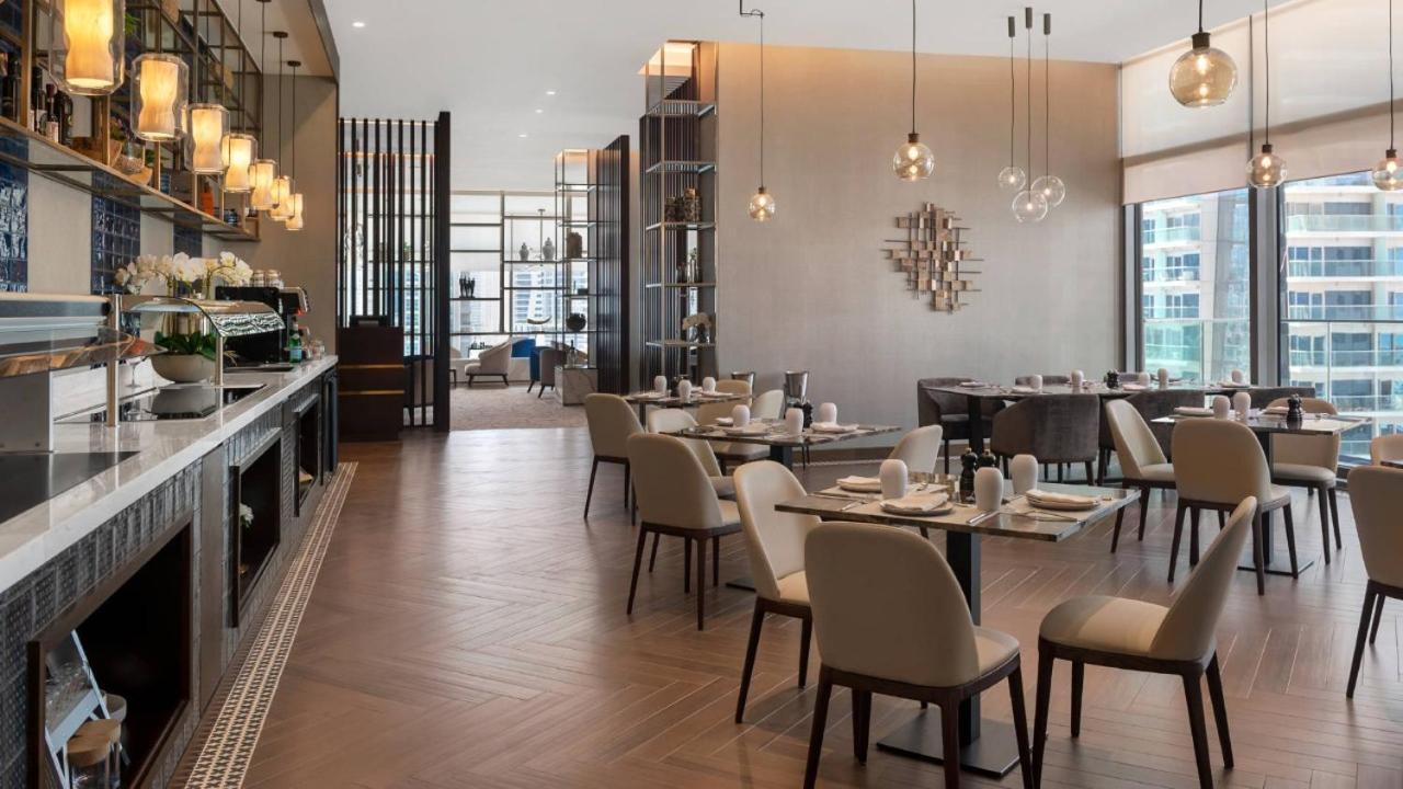 Desert Living Luxury Condo - Jumeirah Living Marina Gate ドバイ エクステリア 写真